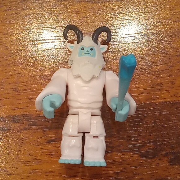 Roblox set of 12 figures - Picture 2 of 15